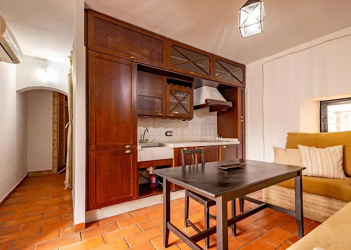 Patio Del Conde Apartment *